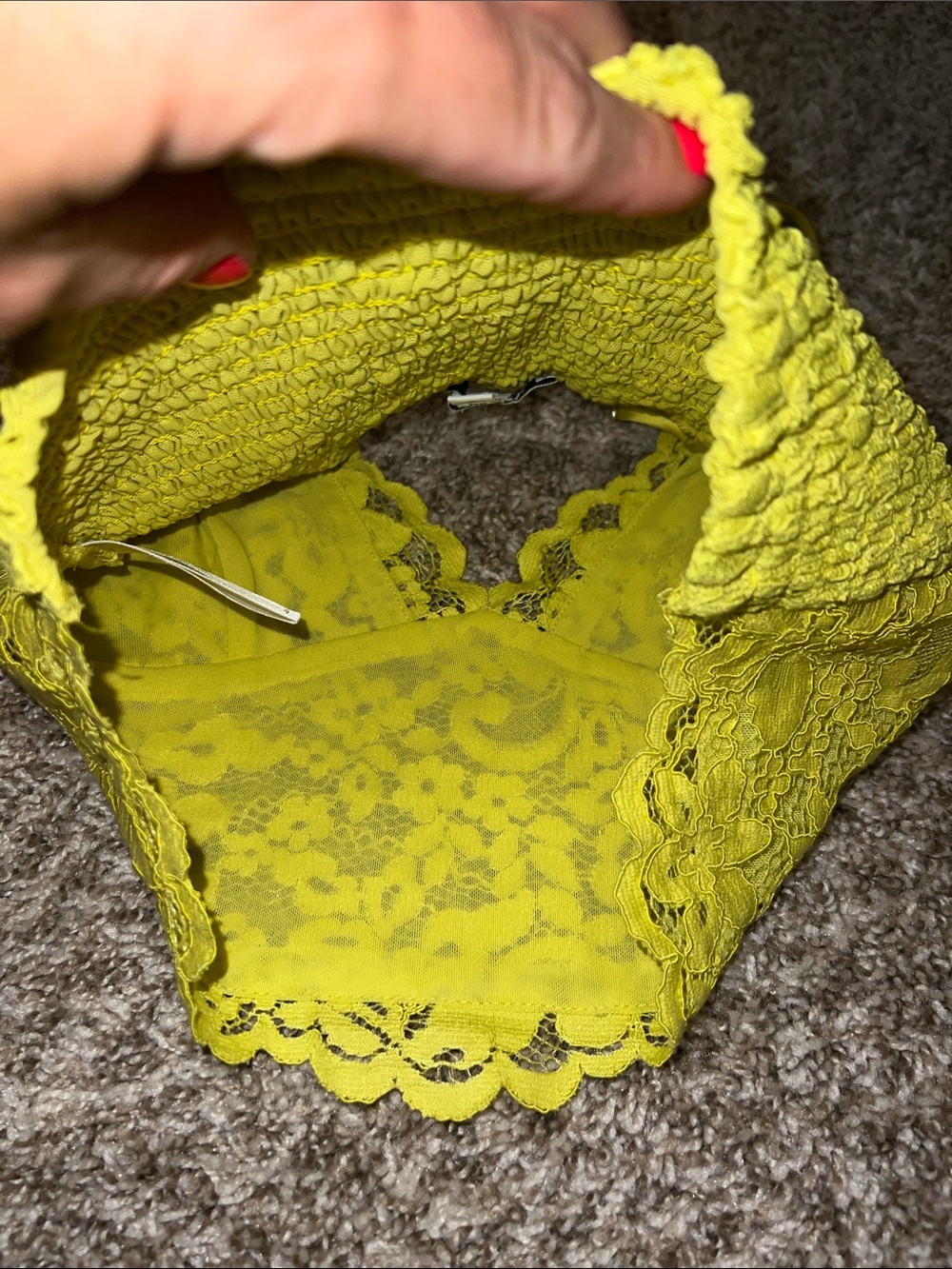 Edition by Express Neon Lace Yellow Lace Crop Top Sz XS - Picture 9 of 12